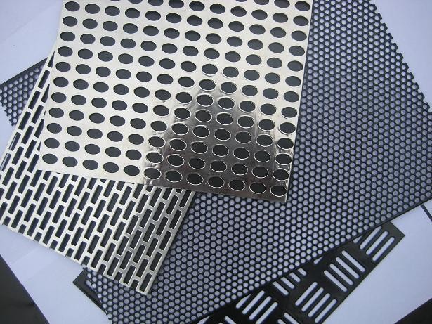 铝板冲孔网和铝合金板冲孔网有哪些区别